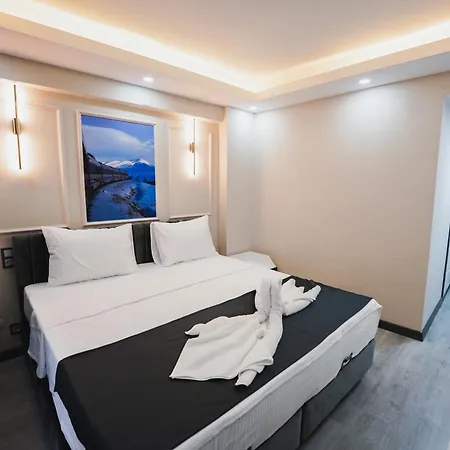 Hotel Grand Oezer Istambul